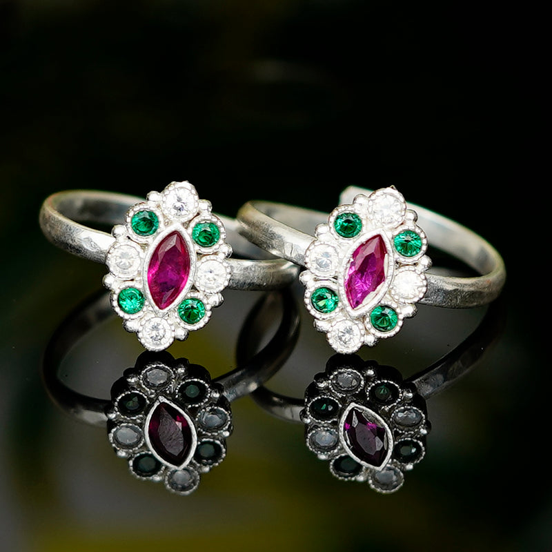 Bichiya Diamond Silver Plated Toe Ring Set