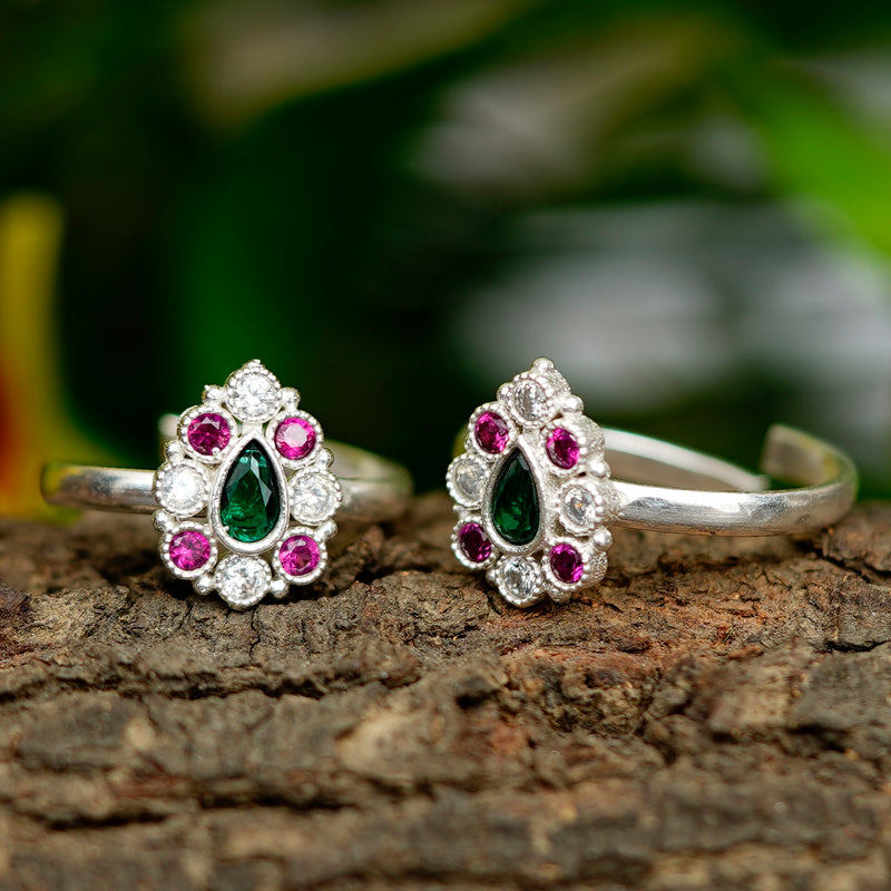 Bichiya Diamond Silver Plated Toe Ring Set