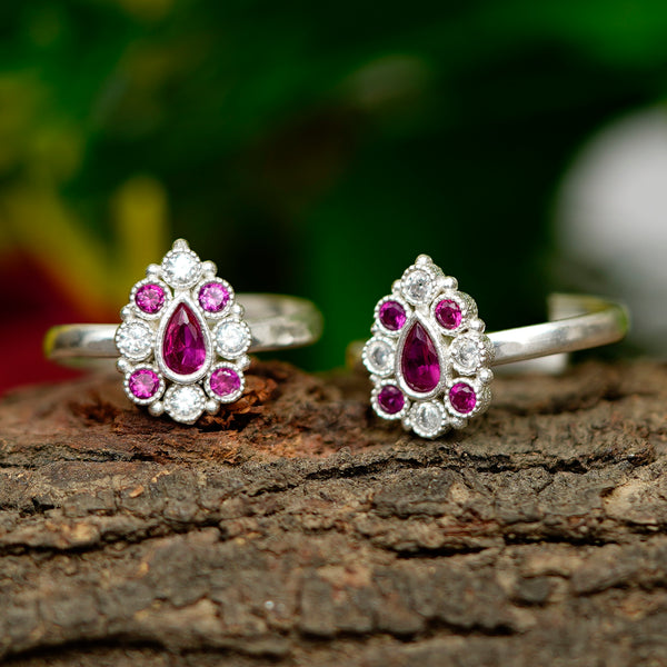 Bichiya Diamond Silver Plated Toe Ring Set