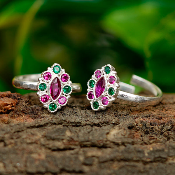 Bichiya Diamond Silver Plated Toe Ring Set