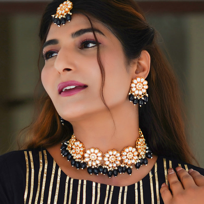 Gold Plated Kundan Stone Studded & Beaded Jewellery Set