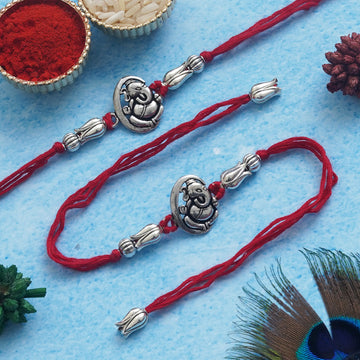 Rakhi Set – Antique Silver Design with Free Chawal & Kumkum